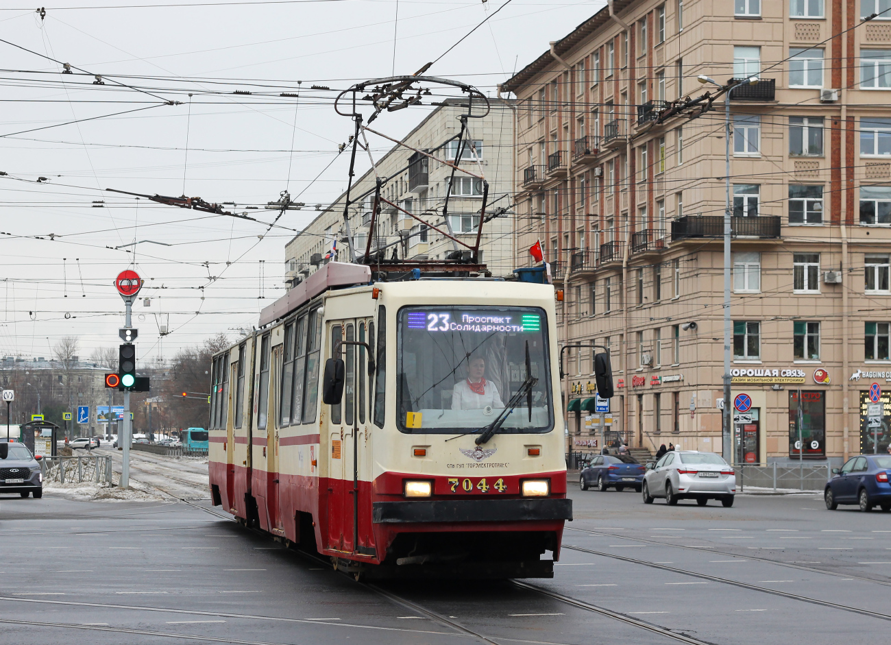 Санкт-Петербург, ЛВС-86К № 7044