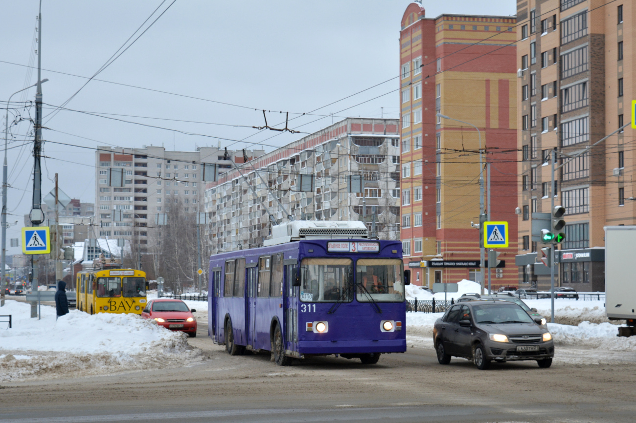 Йошкар-Ола, ЗиУ-682ГМ1 (с широкой передней дверью) № 311