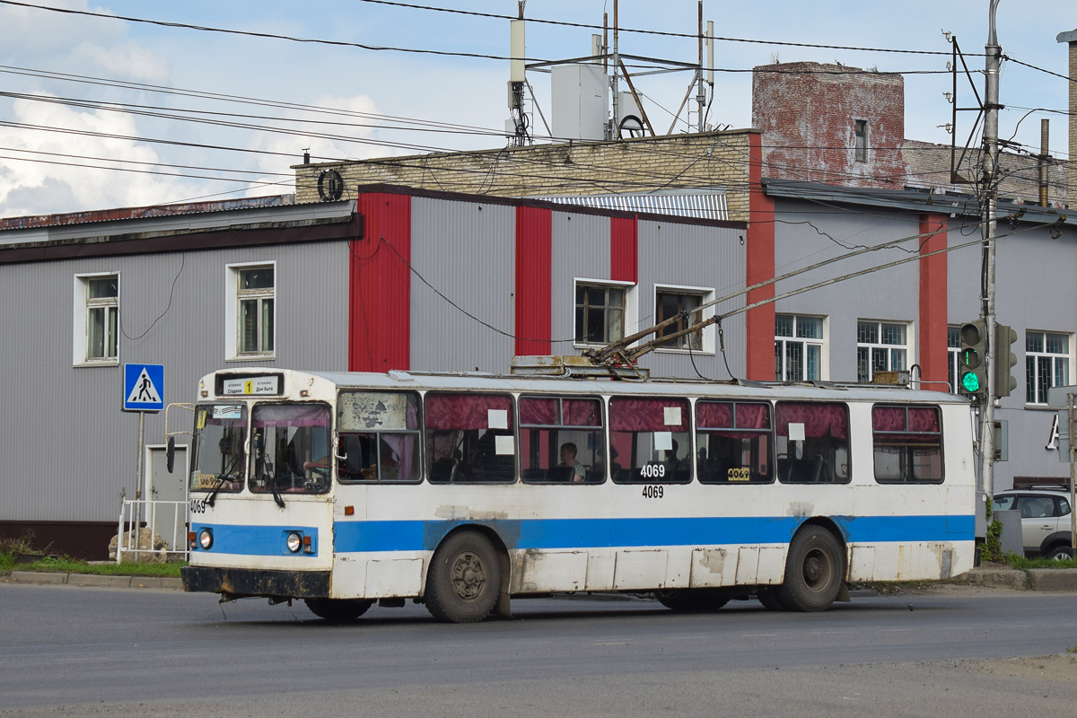 Барнаул, БТЗ-5201 № 4069