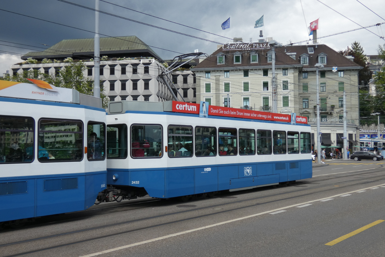 Zurich, SWP/SIG/ABB Be 2/4 "Tram 2000 Pony" N°. 2432