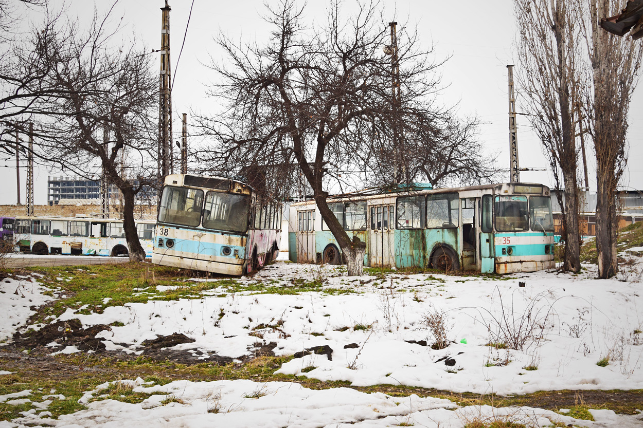 Ош, ЗиУ-682В [В00] № 38; Ош, ЗиУ-682В № 35