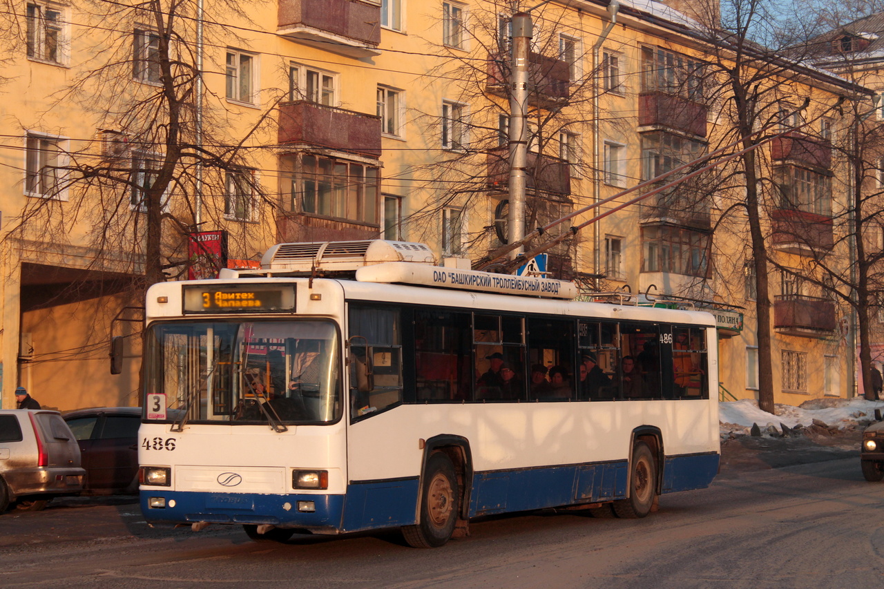 Киров, БТЗ-52764Р № 486
