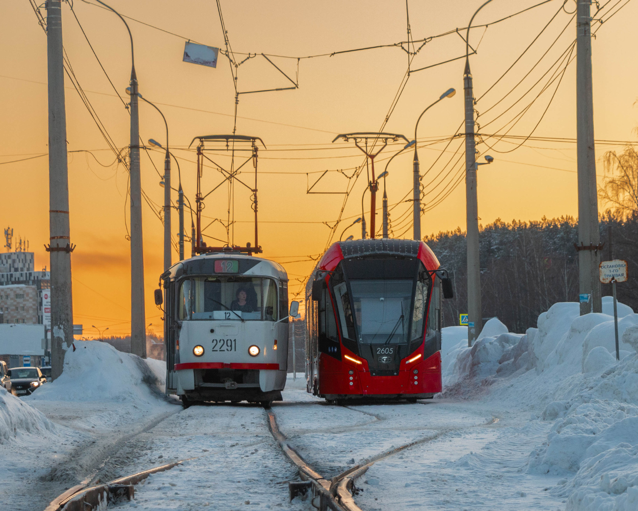 Ižkar, Tatra T3K № 2291; Ižkar, 71-911EM “Lvyonok” № 2605