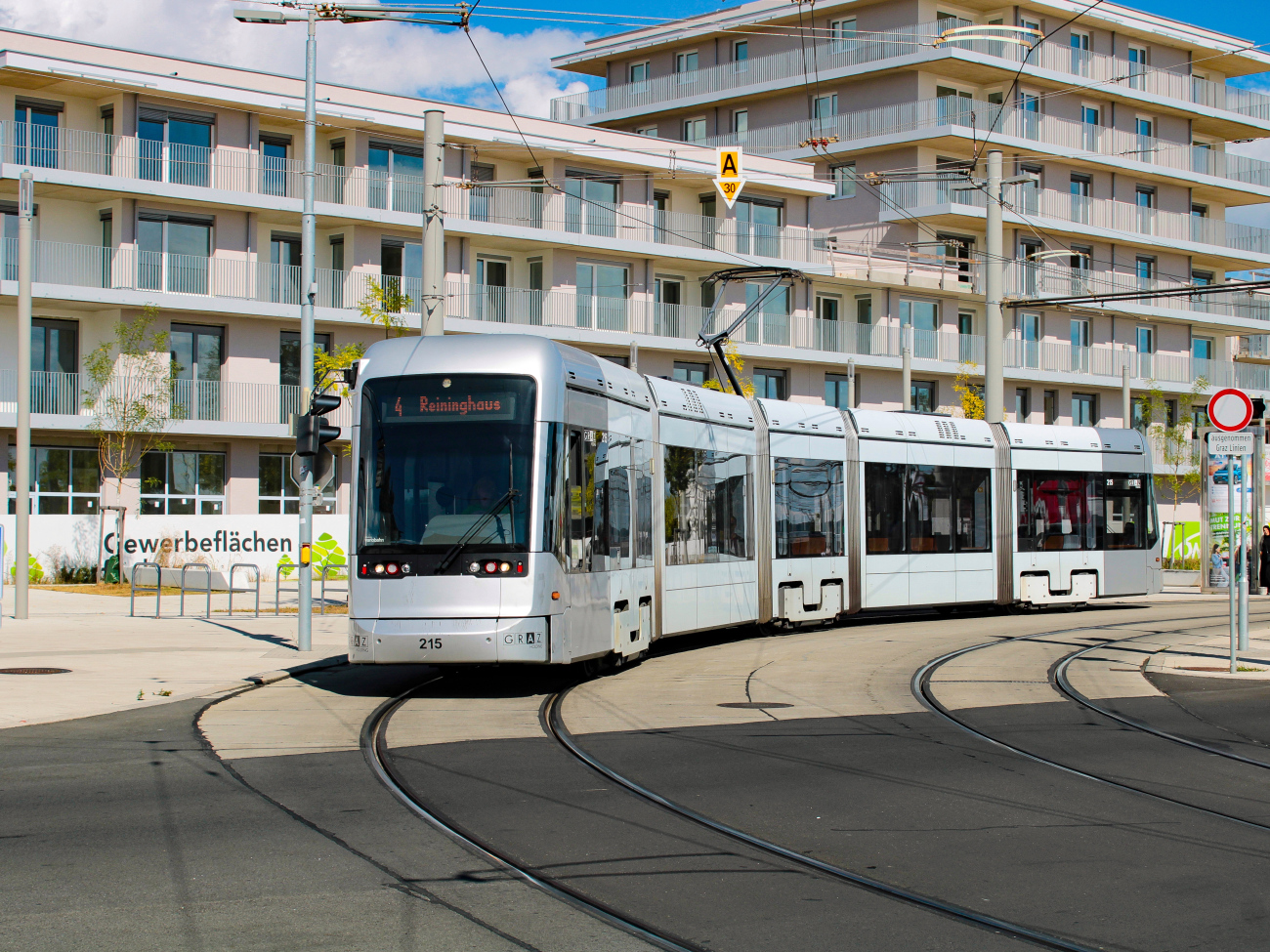 Грац, Stadler Variobahn № 215