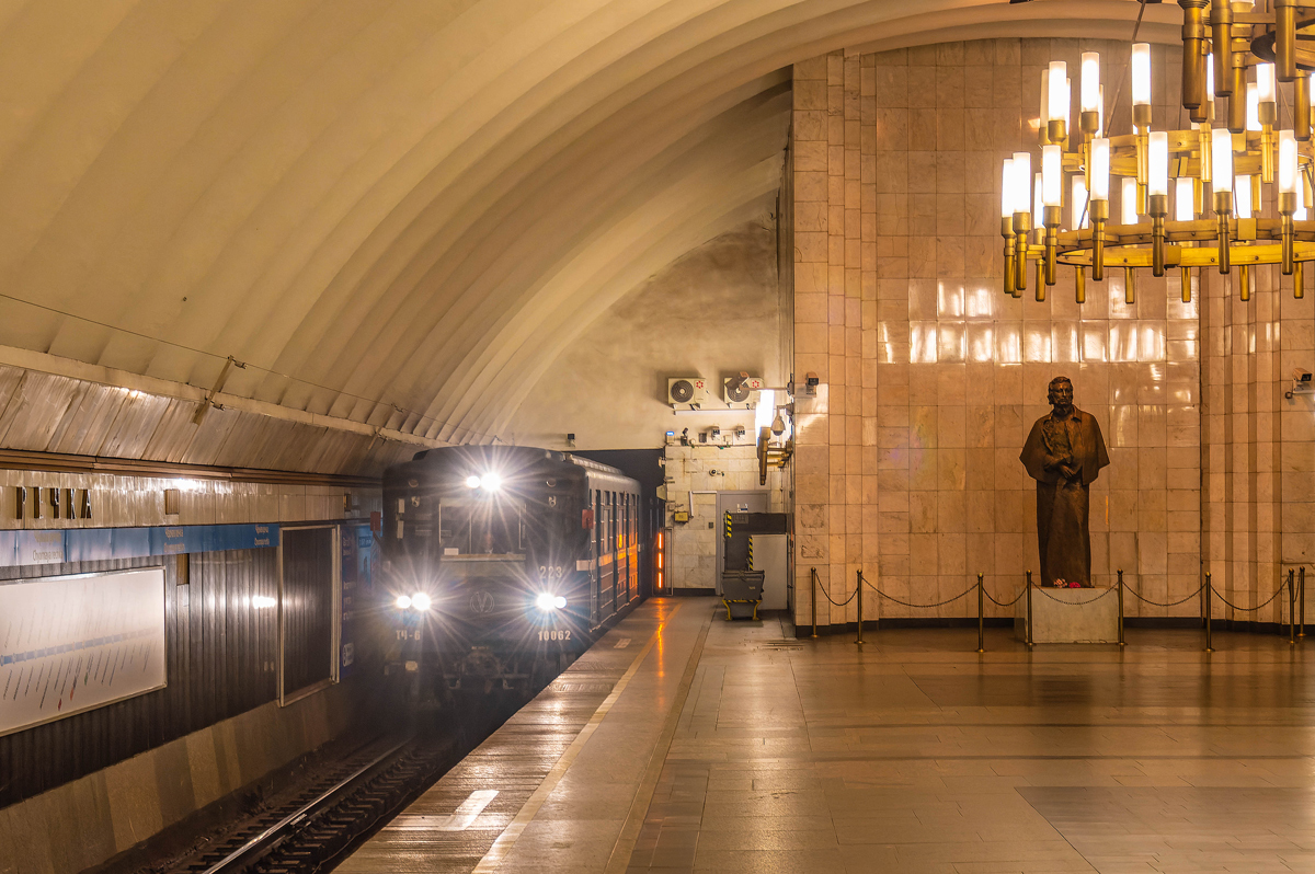 Санкт-Пецярбург, 81-717.5 (ЛВЗ/ВМ) № 10062; Санкт-Пецярбург — Метрополитен — Линия 2