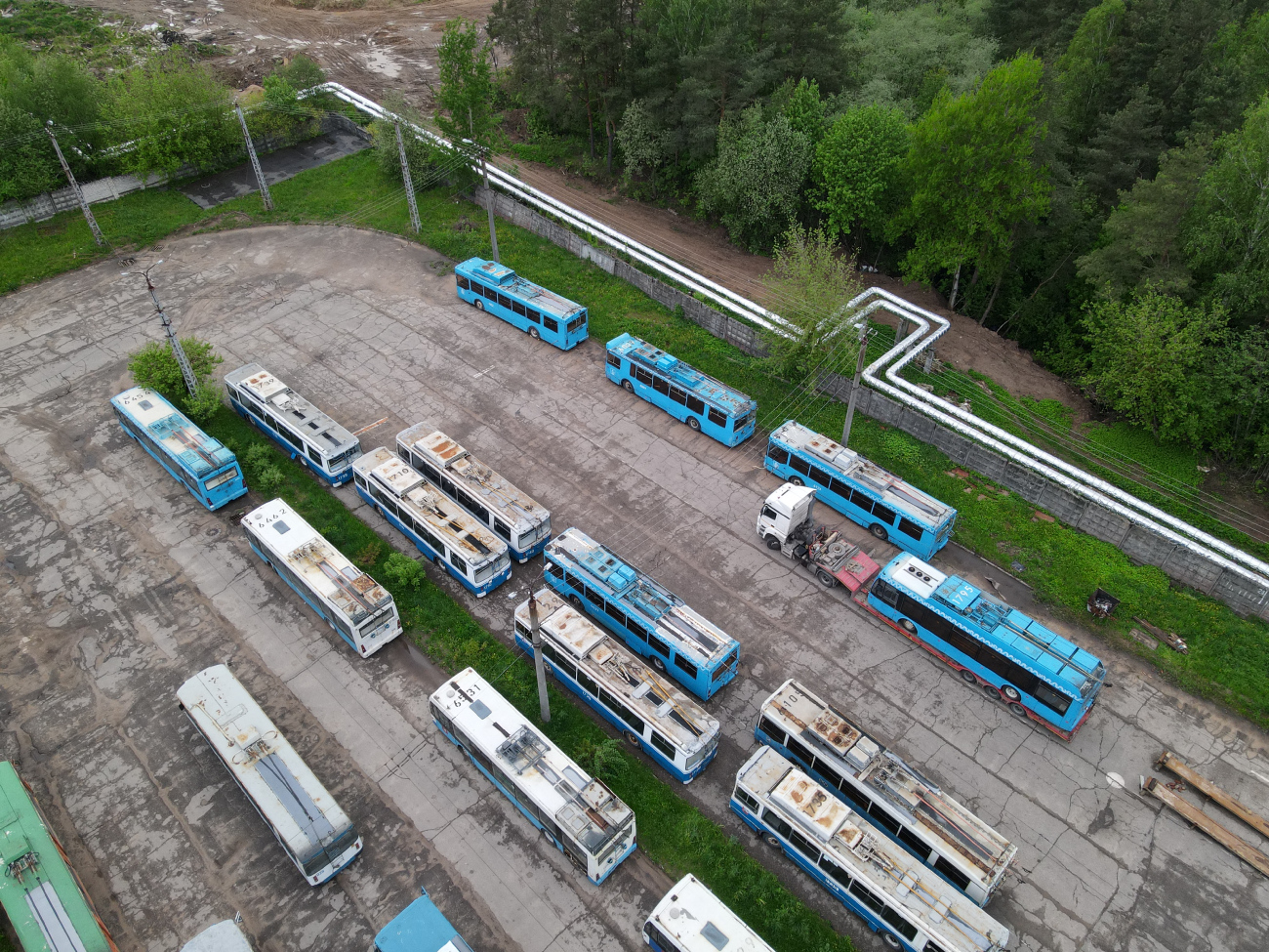 Smolenskas, ZiU-682G [G00] nr. 029; Smolenskas, Trolza-5265.00 “Megapolis” nr. (6454); Smolenskas, Trolza-5265.00 “Megapolis” nr. (6462); Smolenskas, Trolza-5265.00 “Megapolis” nr. (6531); Smolenskas, ZiU-682GM1 (with double first door) nr. (1739); Smolenskas, ZiU-682GM1 (with double first door) nr. (1710); Smolenskas, ZiU-682GM1 (with double first door) nr. (1729); Smolenskas, ZiU-682GM1 (with double first door) nr. (1735); Smolenskas, Trolza-5275.05 “Optima” nr. (6437); Smolenskas, Trolza-5265.00 “Megapolis” nr. 070; Smolenskas, Trolza-5275.05 “Optima” (KR MTrZ) nr. (6102); Smolenskas, ZiU-682G-016.02 (with double first door) nr. (6009); Smolenskas, Trolza-5275.05 “Optima” nr. (6123); Smolenskas — Trolleybus depot and service lines; Smolenskas — Поставка новых вагонов