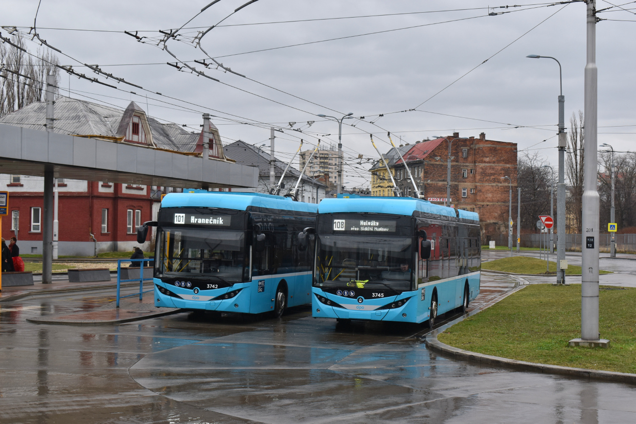 Острава, Škoda 36Tr TEMSA № 3745