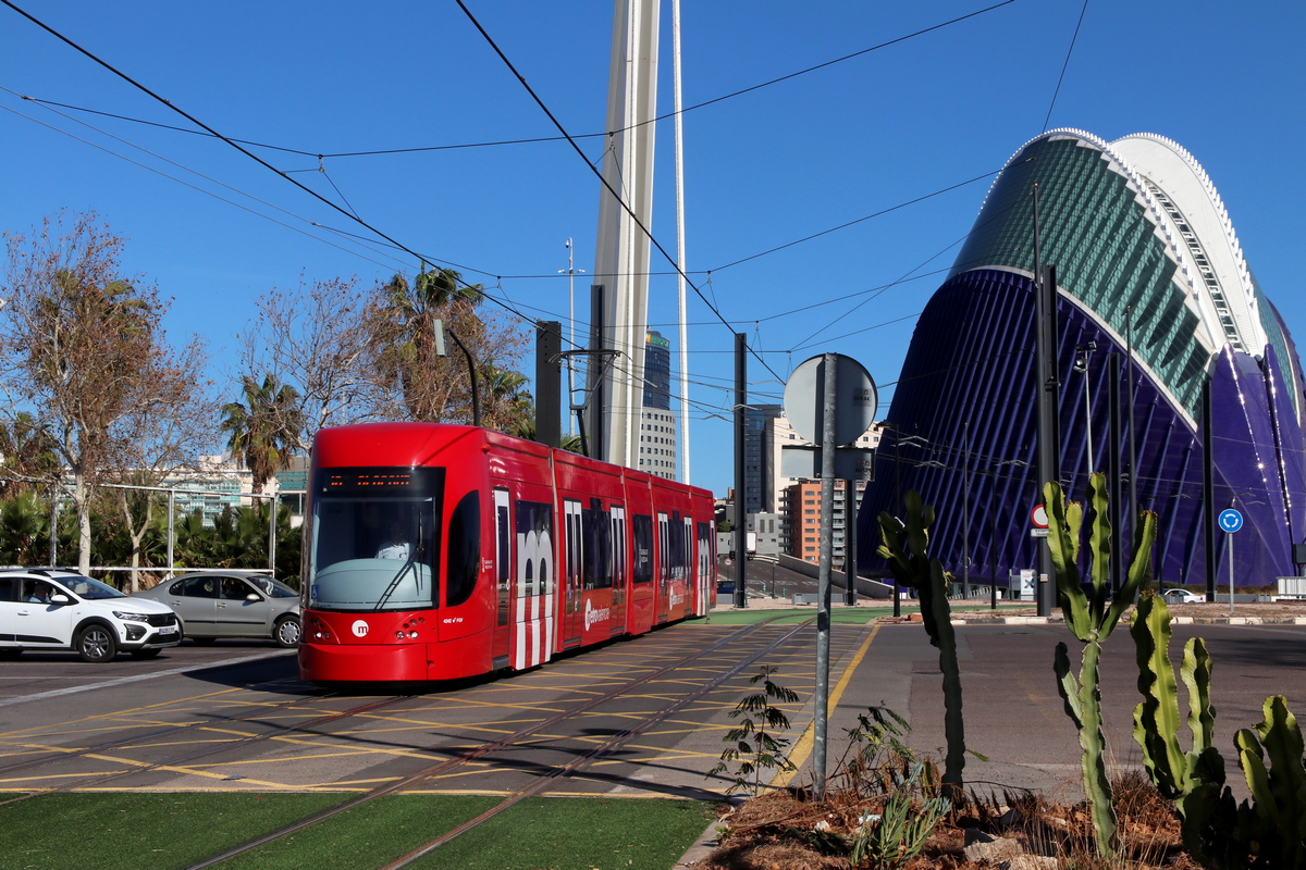 Валенсия, Bombardier Flexity Outlook № 4242