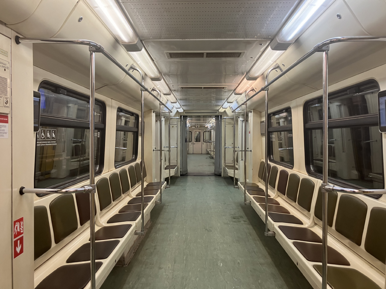 Москва, 81-740.4 «Русич» № 0213