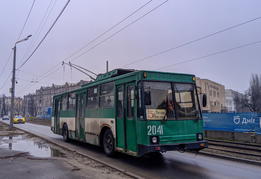 Днепр, ЮМЗ Т1Р (Т2П) № 2041