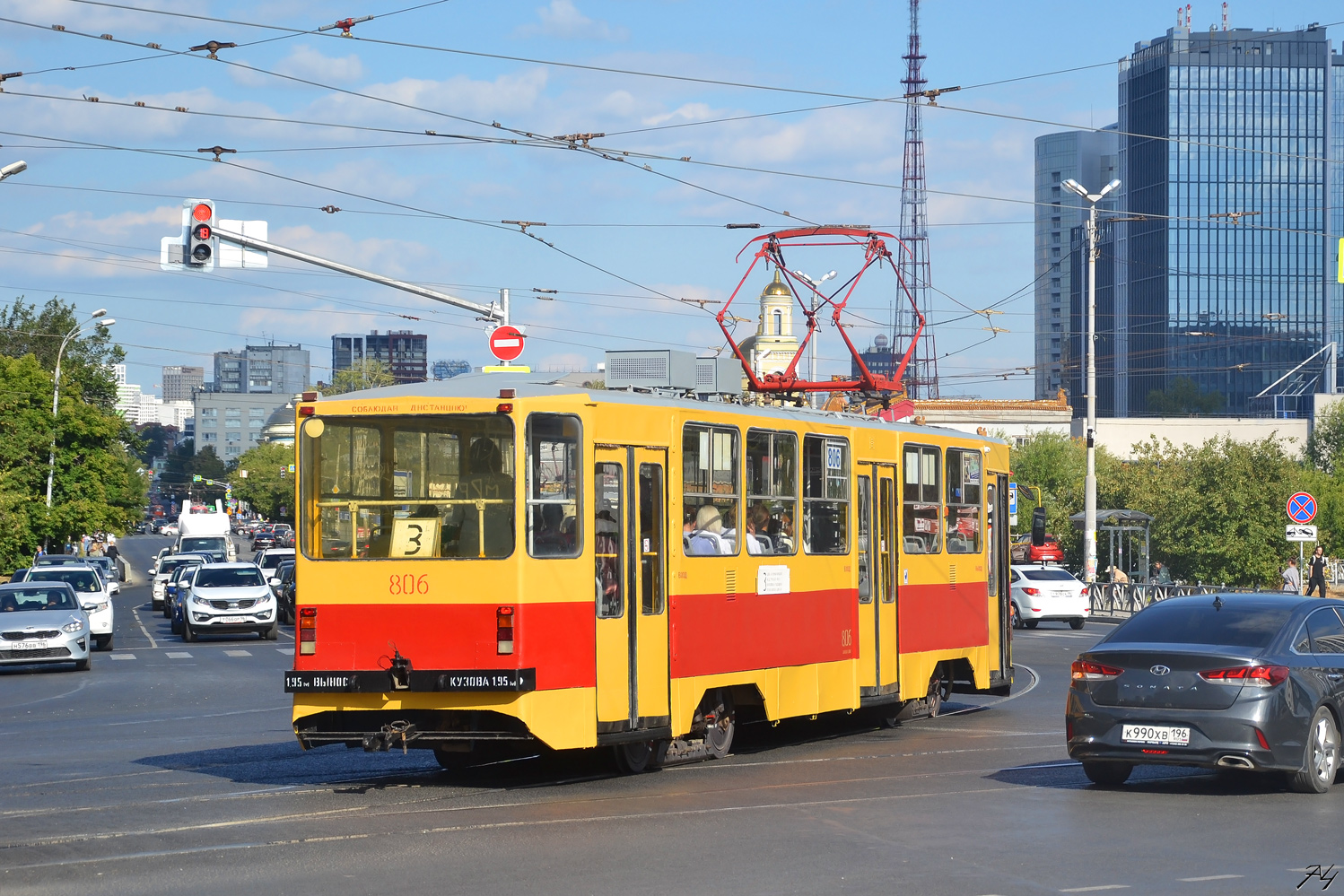 Екатеринбург, 71-402 № 806