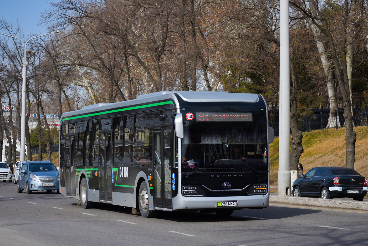 Ташкент, Yutong ZK6126BEVG № 04104