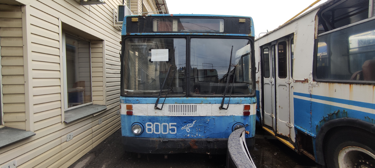 Москва, МТрЗ-6223-0000010 № 8005