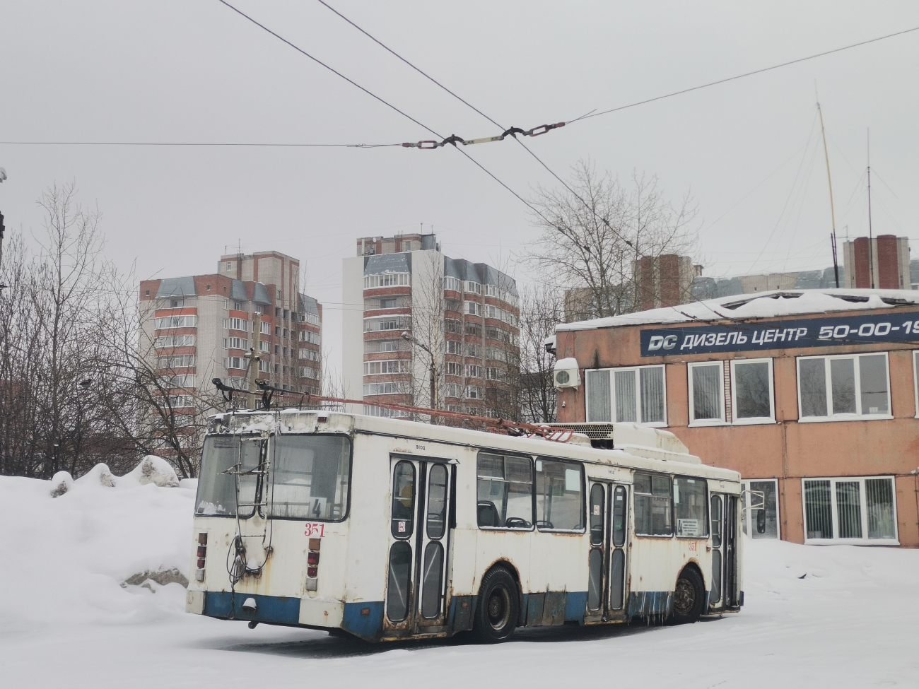 Вологда, ЗиУ-682ГМ1 (с широкой передней дверью) № 351