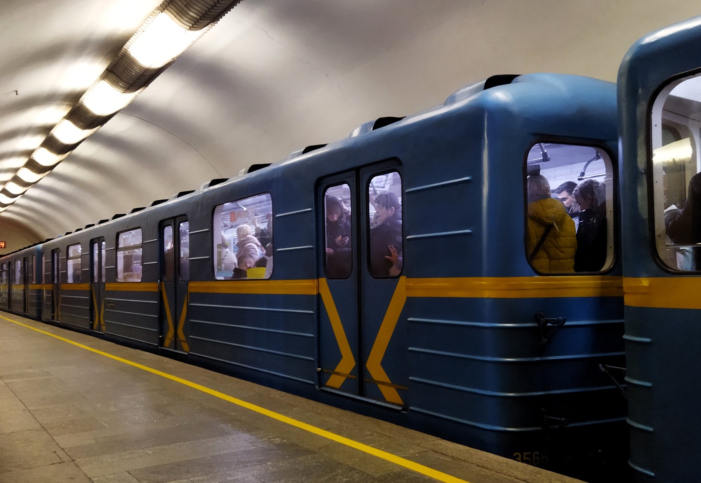 Kijów, E-KM-Pm (81-7081) Nr 3566