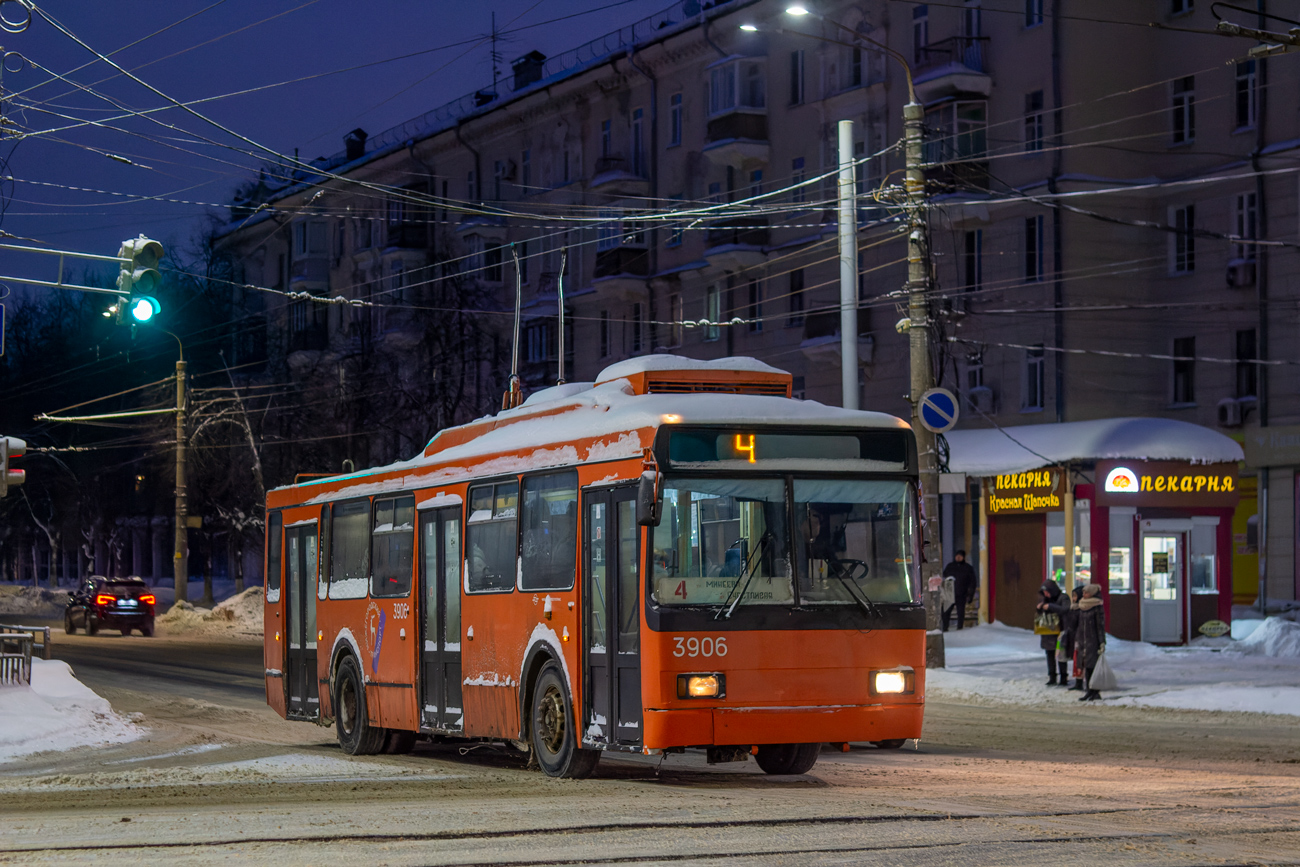 Nižni Novgorod, VMZ-52981 № 3906