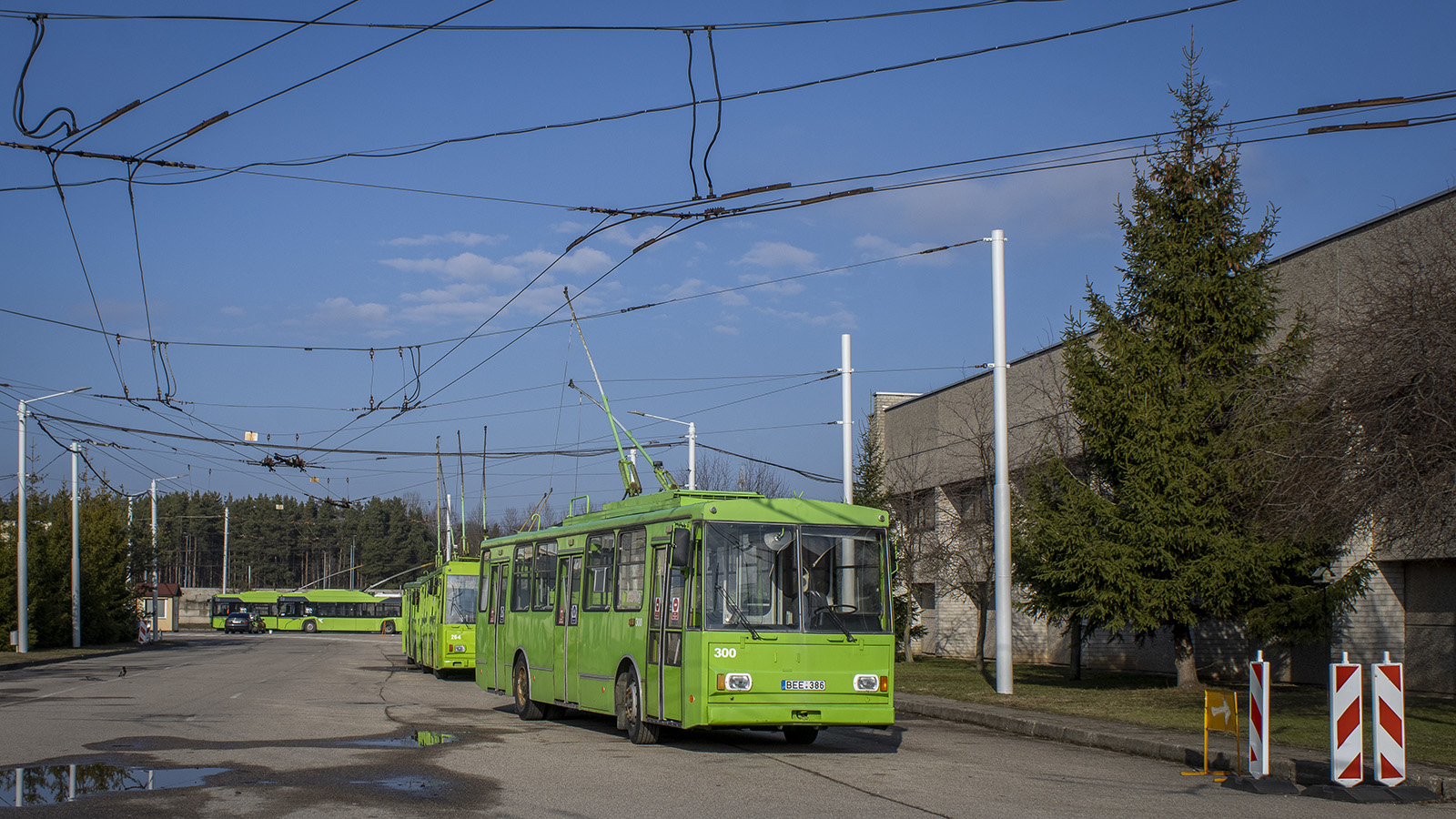 Каунас, Škoda 14Tr02/6 № 300