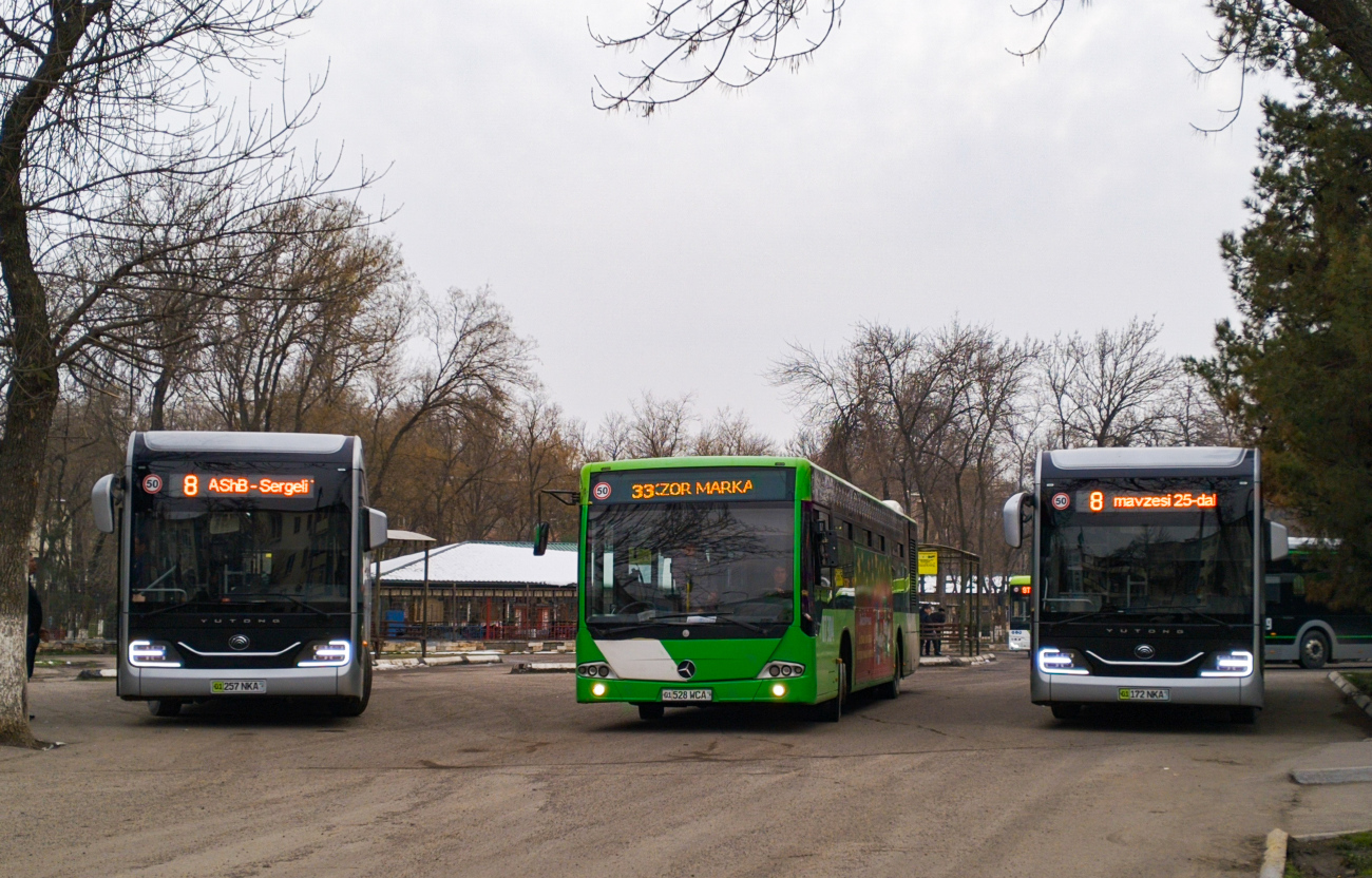 Tashkent, Yutong ZK6126BEVG № 04117; Tashkent, Yutong ZK6126BEVG № 04122