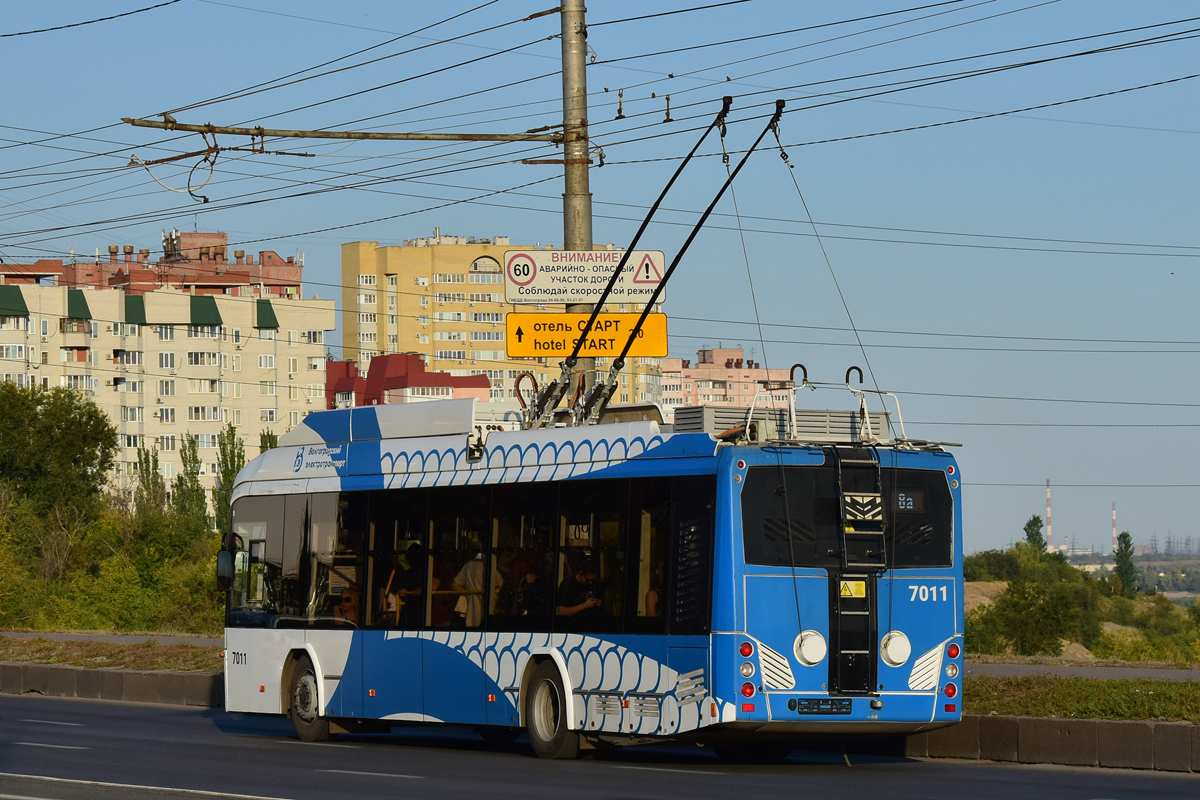 Волгоград, БКМ 32100D № 7011