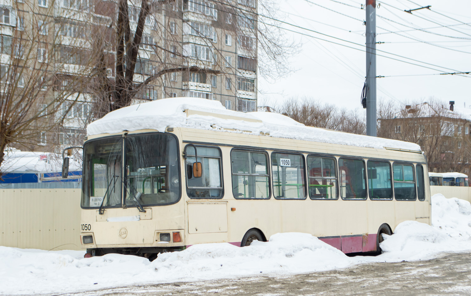 Челябинск, ЛиАЗ-5280 (ВЗТМ) № 1050