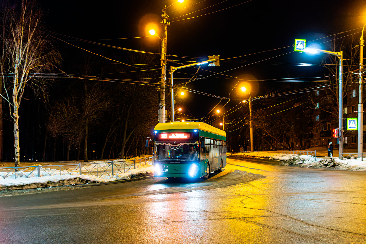 Пенза, УТТЗ-6241.01 «Горожанин» № 2320