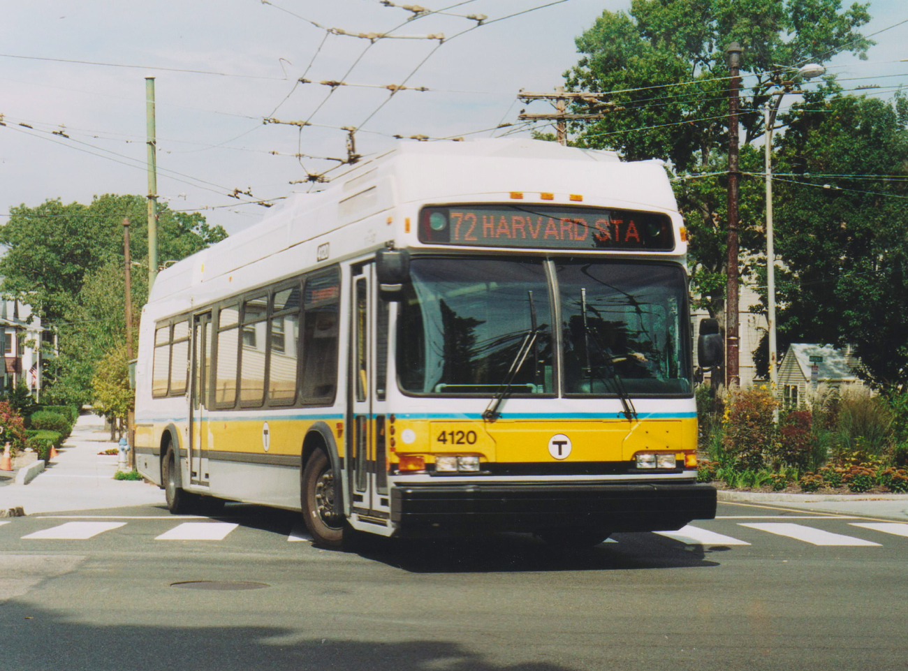 Бостон, Neoplan AN440LF-ETB № 4120