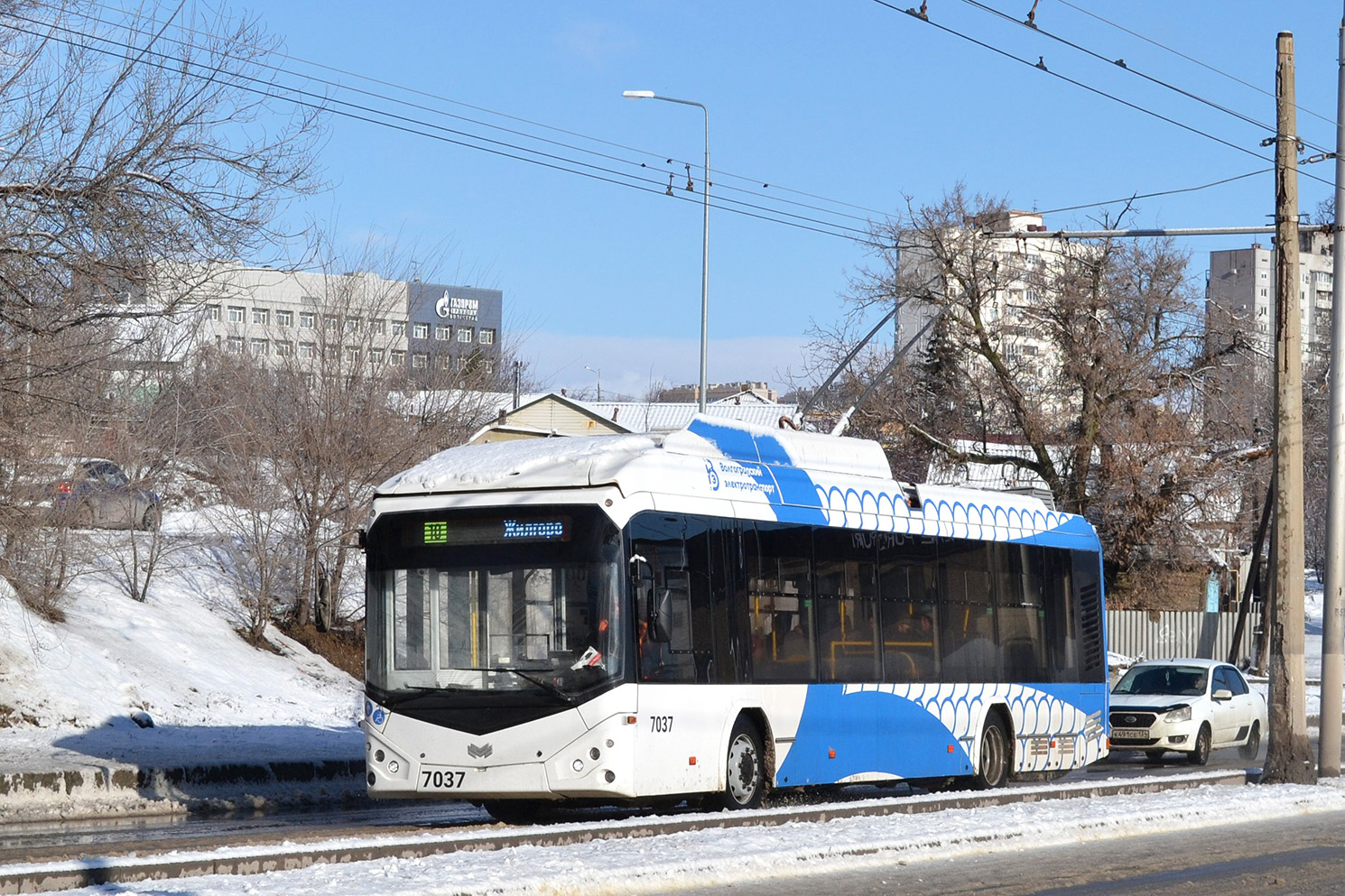 Волгоград, БКМ 32100D № 7037
