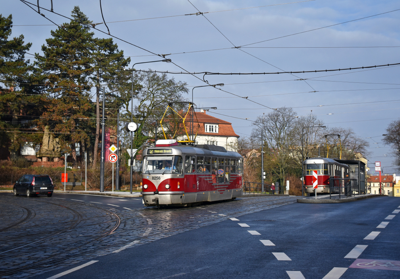 Prag, Tatra T3R.PLF Nr. 8258