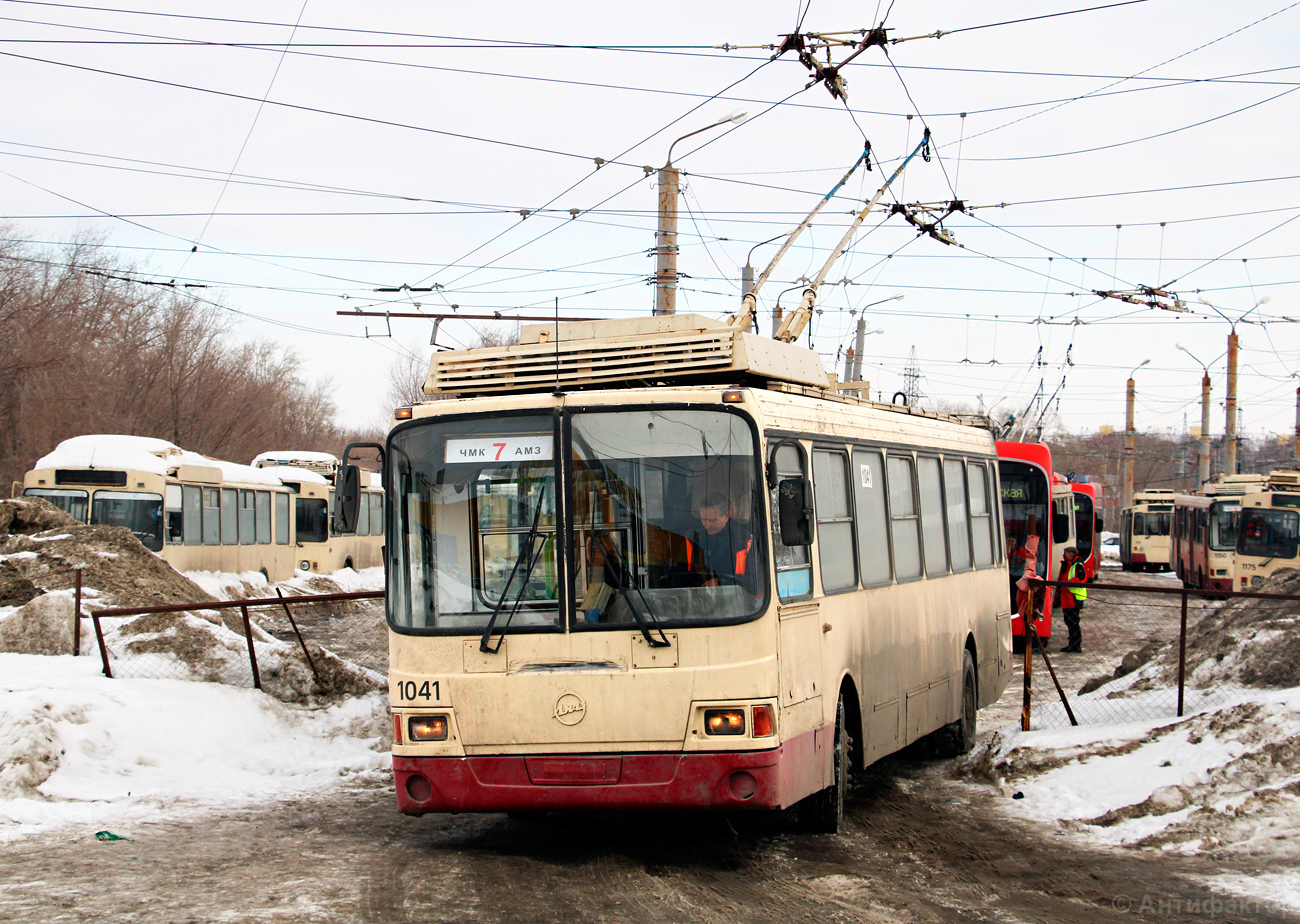 Челябинск, ЛиАЗ-5280 (ВЗТМ) № 1041