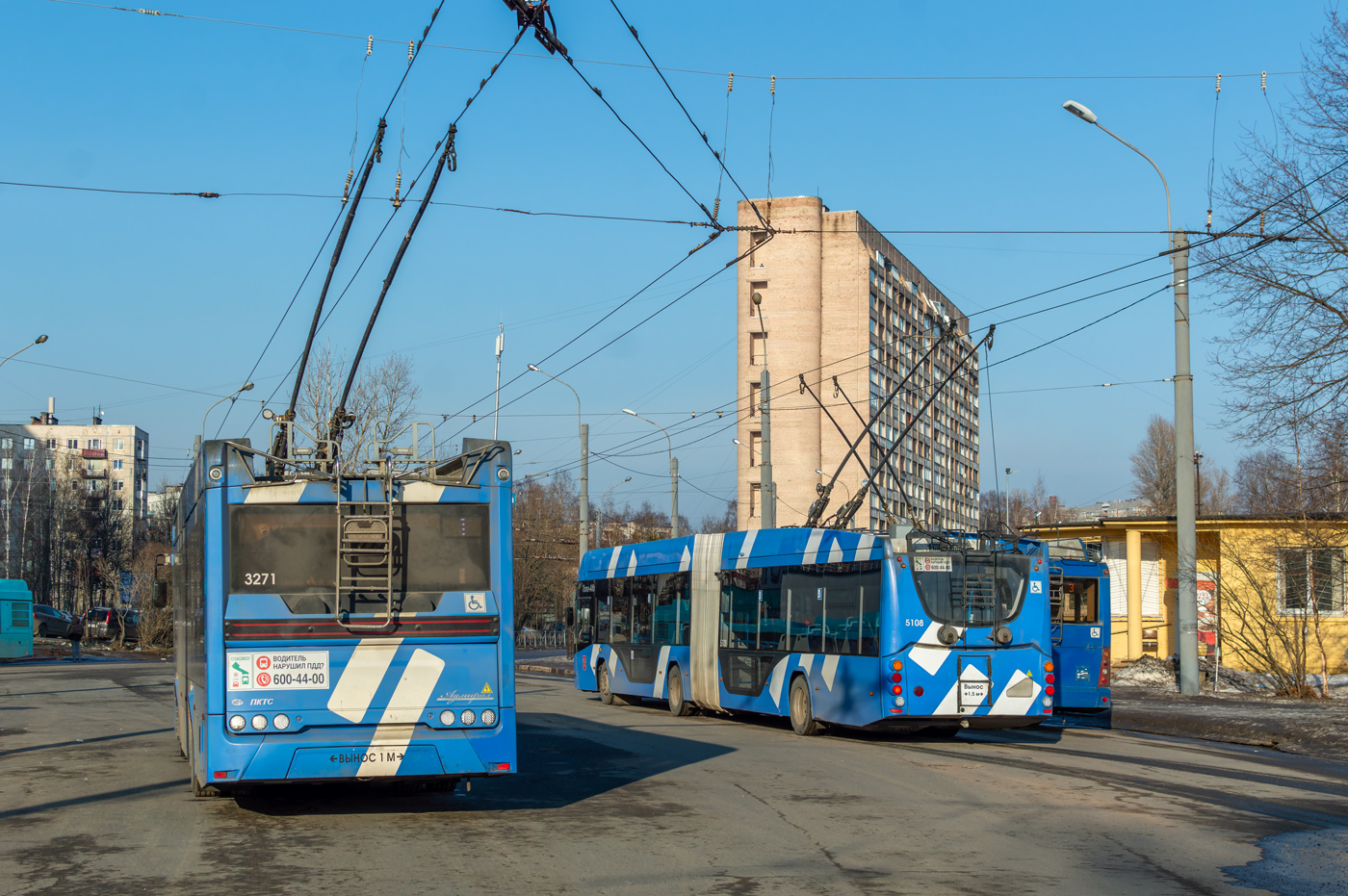 Санкт-Петербург, ПКТС-6281.00 «Адмирал» № 3271; Санкт-Петербург, ВМЗ-6215.01 «Премьер» № 5108