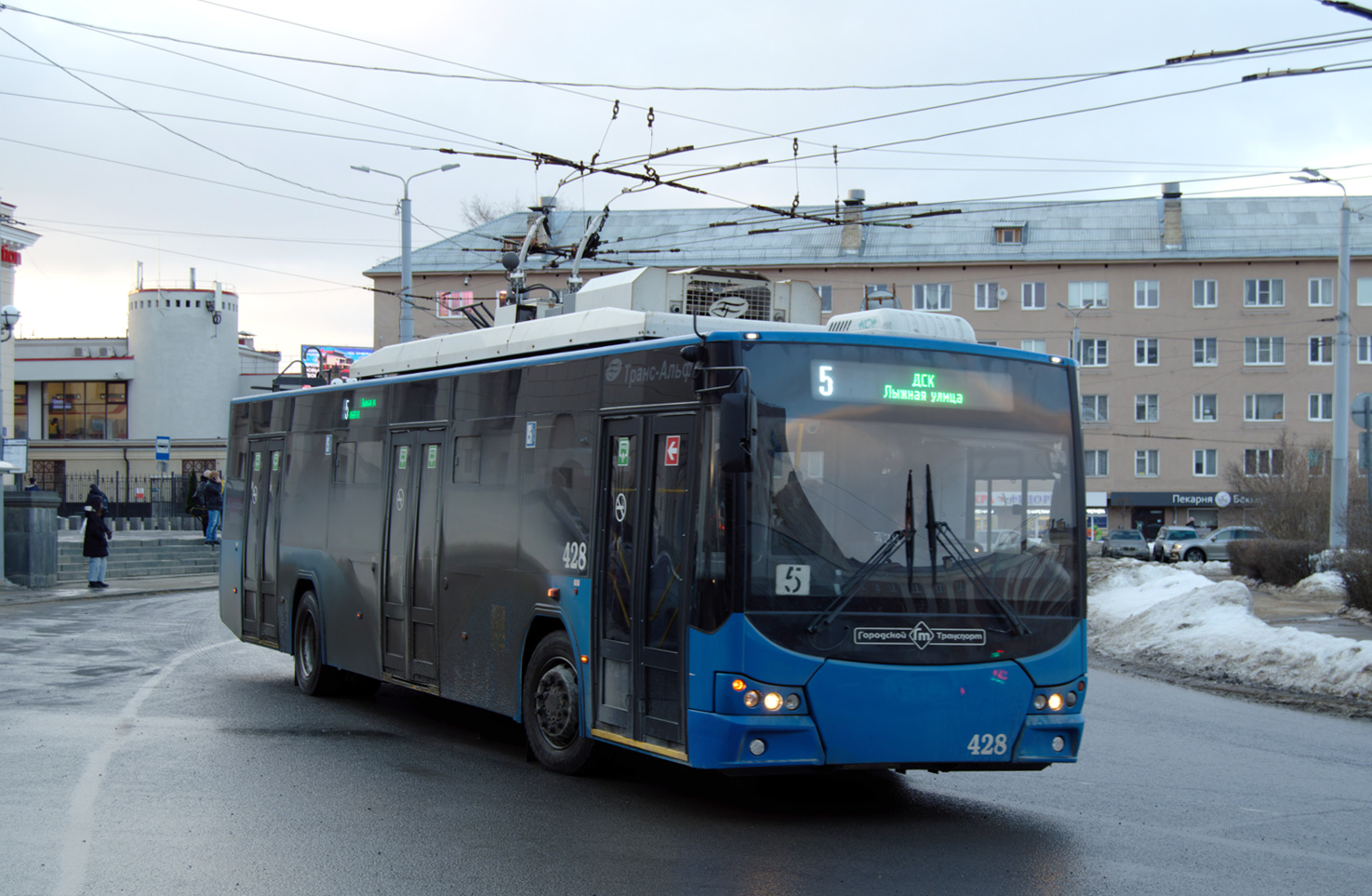 Petrozavodsk, VMZ-5298.01 “Avangard” č. 428
