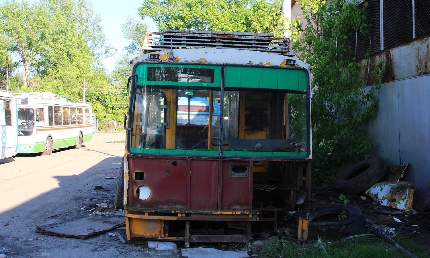 Пенза, ВЗТМ-5284 № 1077