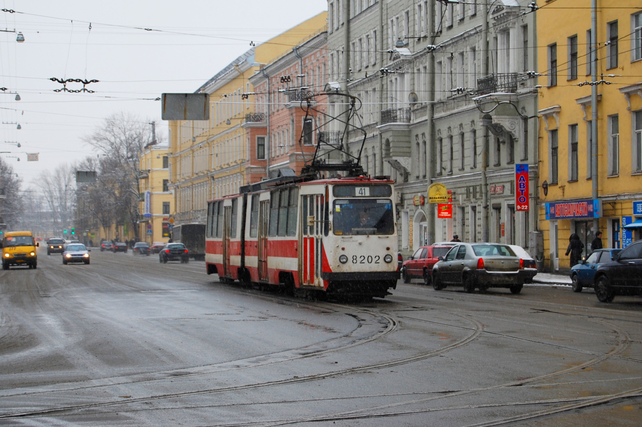 Sankt Petersburg, LVS-86K Nr. 8202; Sankt Petersburg — Dismantling and abandoned lines