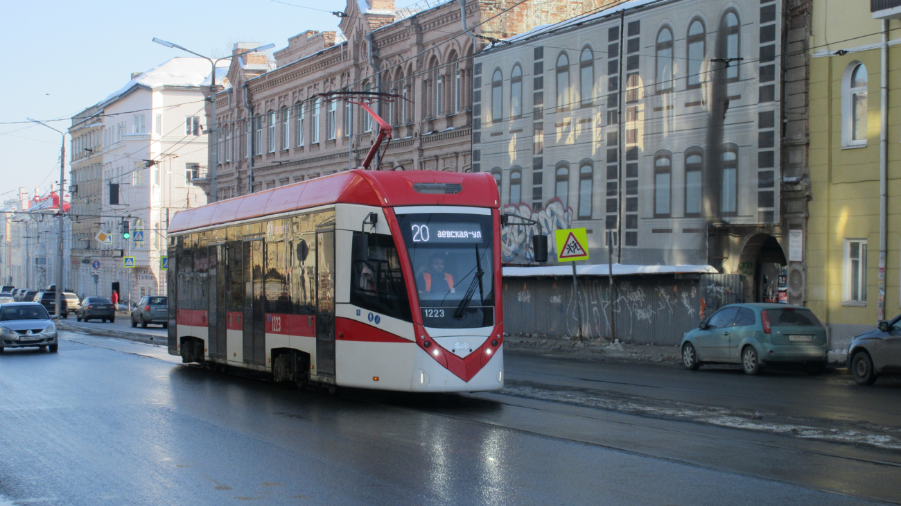 Самара, БКМ Т811 № 1223