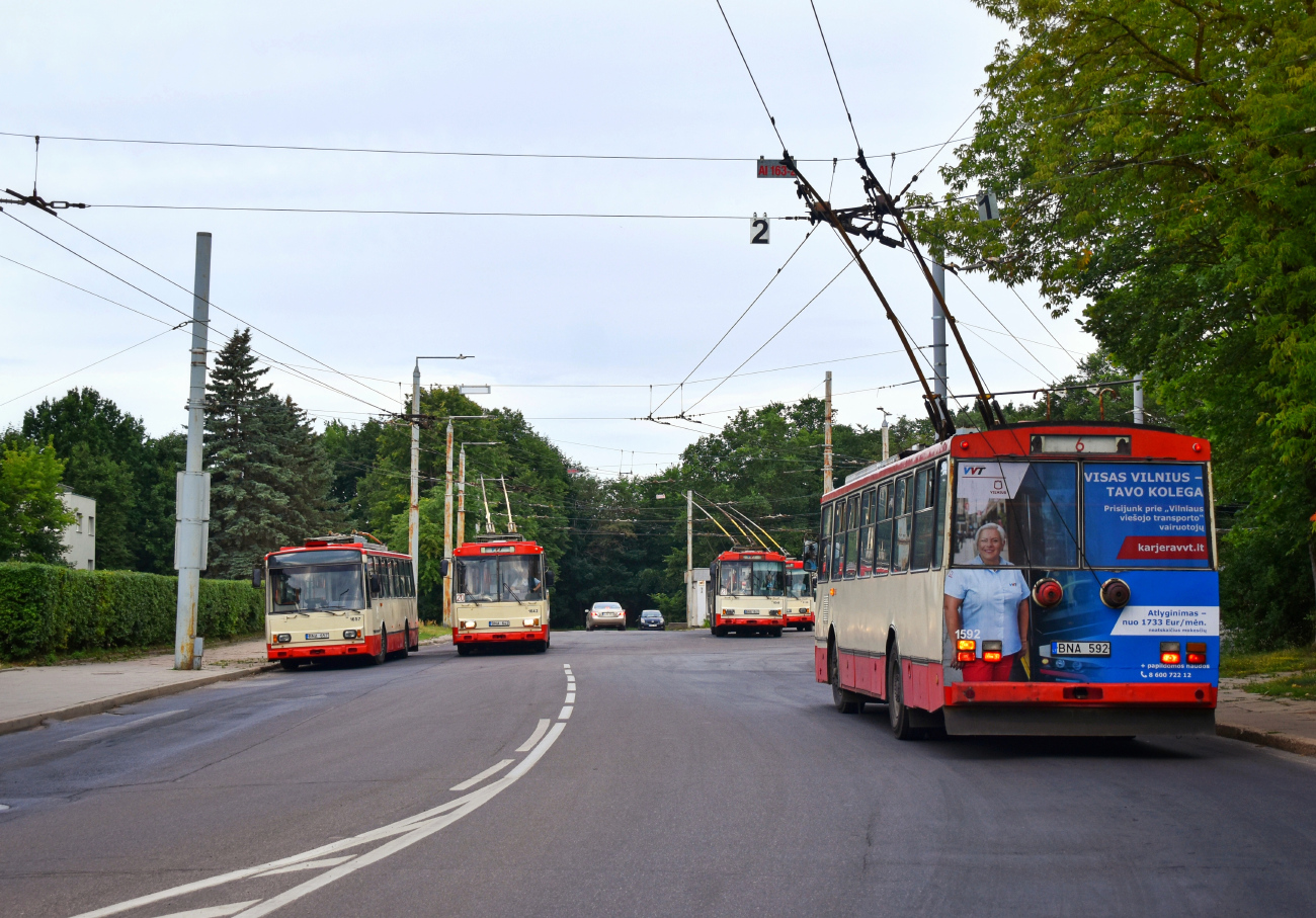 Вильнюс, Škoda 14Tr13/6 № 1592