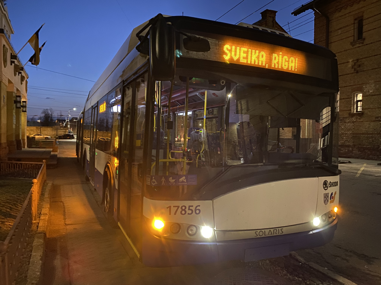 Рига, Škoda 27Tr Solaris III № 17856