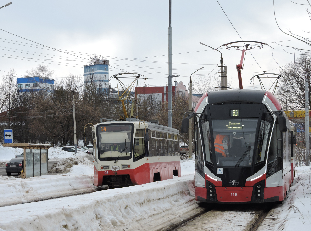 Тула, 71-619А № 95; Тула, 71-911ЕМ «Львёнок» № 115