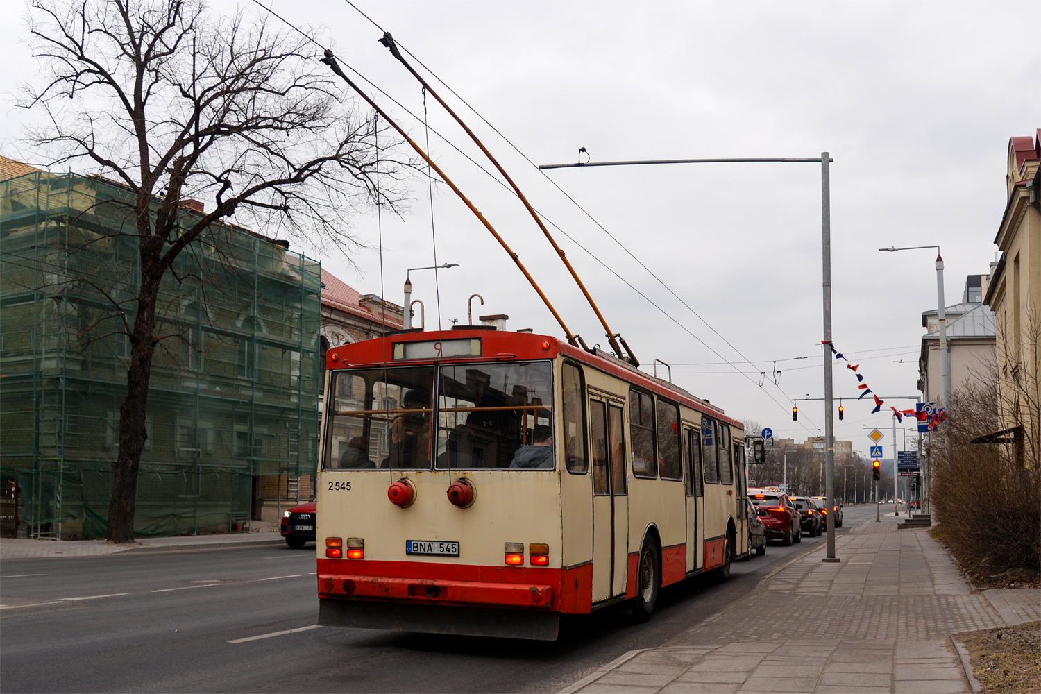 Вильнюс, Škoda 14Tr89/6 № 2545