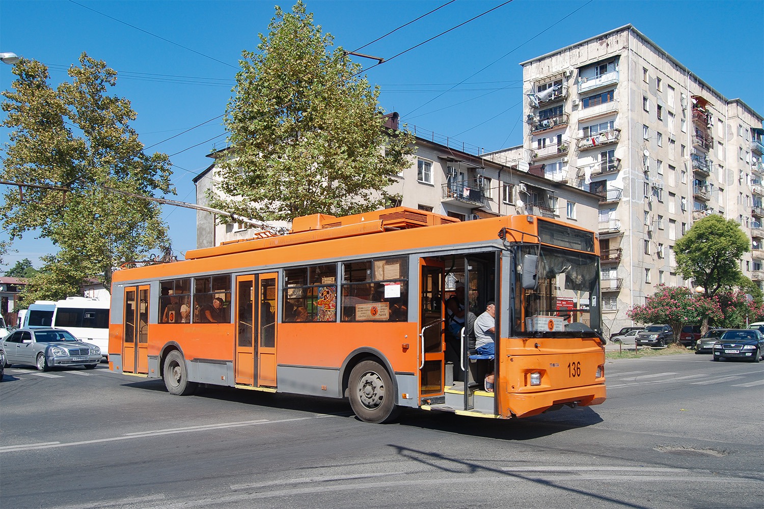 Сухум, Тролза-5275.07 «Оптима» № 136