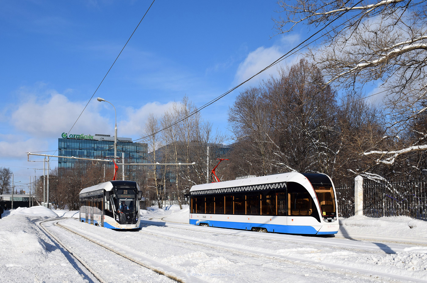 Москва, 71-911ЕМ «Львёнок» № 30633; Москва, 71-911ЕМ «Львёнок» № 30628