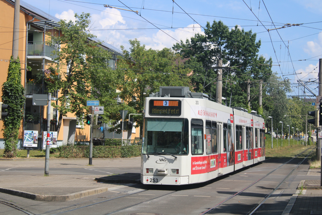 Freiburg im Breisgau, Duewag GT8Z Nr. 253