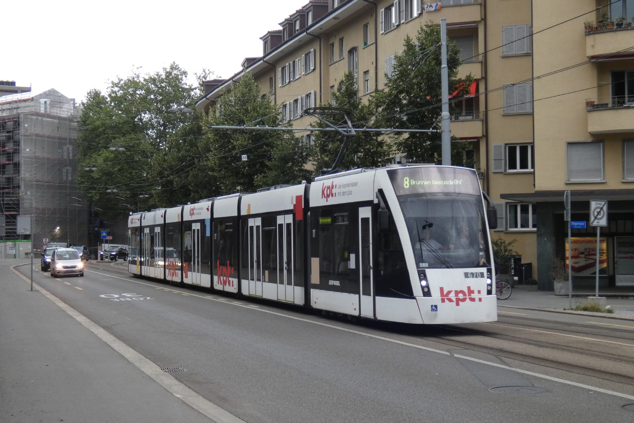 Bern, Siemens Combino XL Br. 670