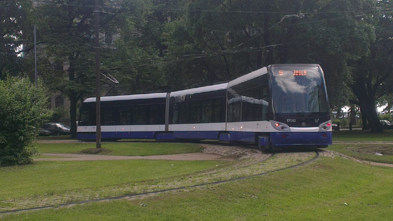 Рига, Škoda 15T ForCity Alfa Riga № 57082