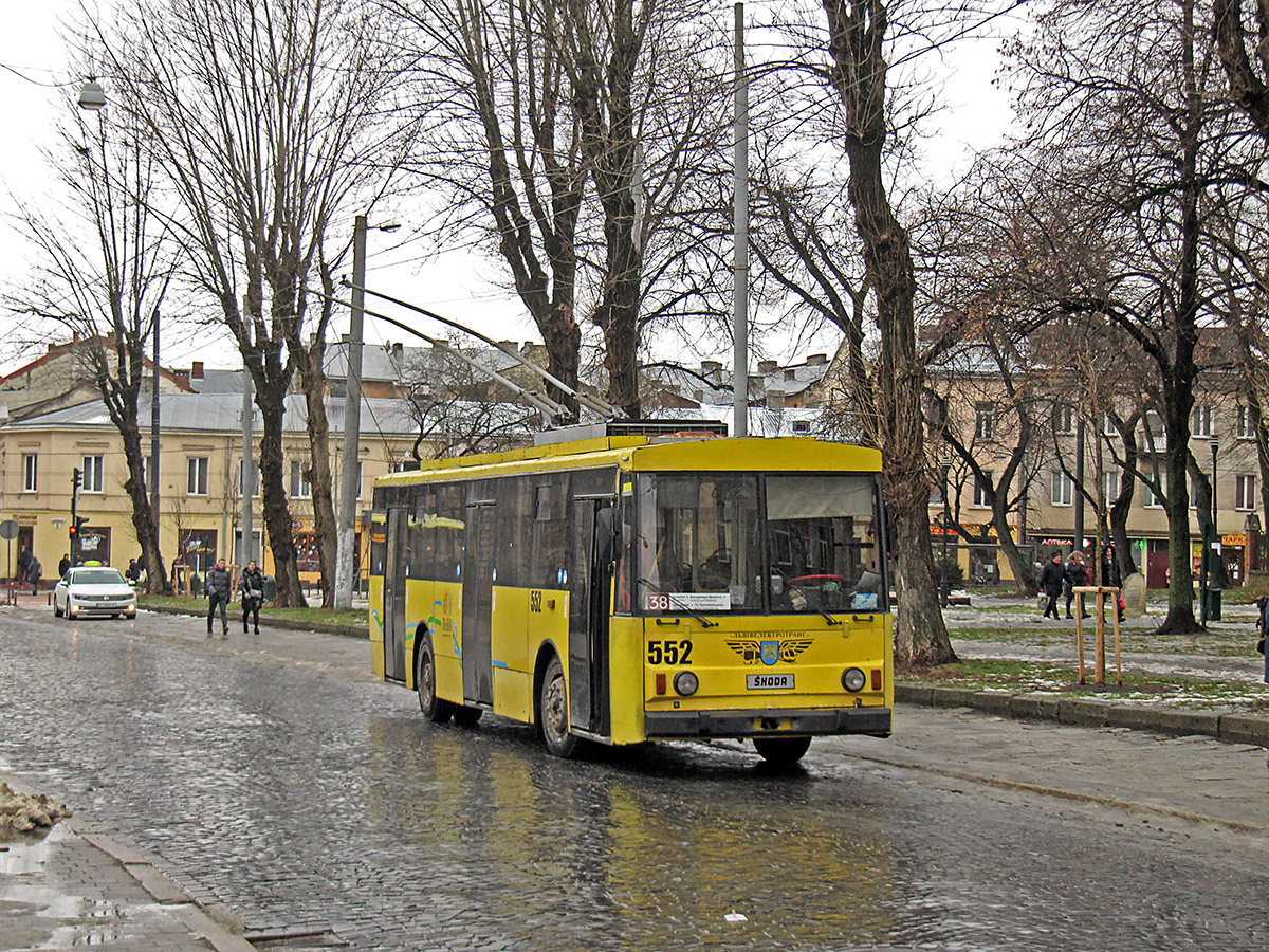 Львов, Škoda 14Tr89/6 № 552