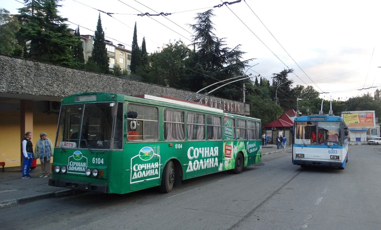 Krymo troleibusai, Škoda 14Tr89/6 nr. 6104; Krymo troleibusai, Škoda 14Tr02/6 nr. 6003
