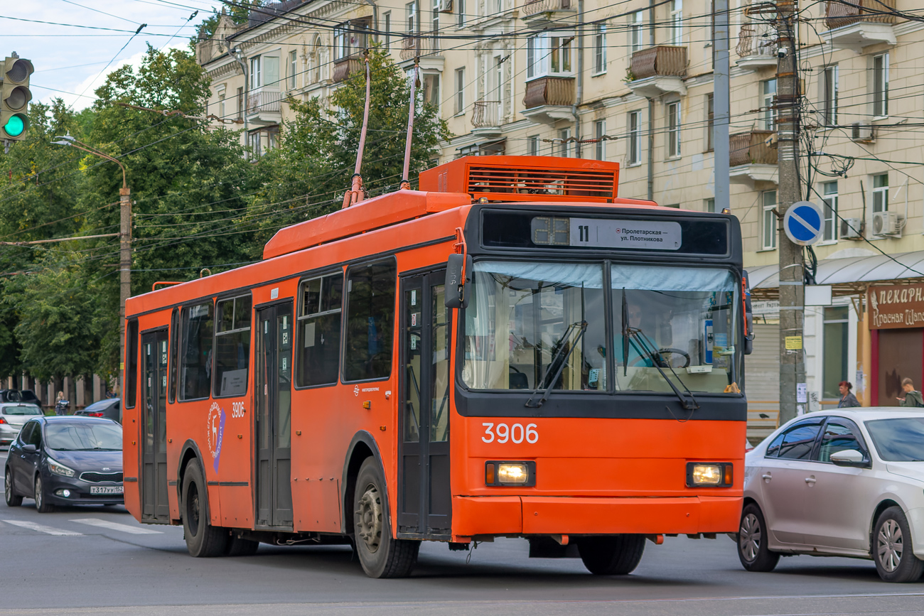 下诺夫哥罗德, VMZ-52981 # 3906