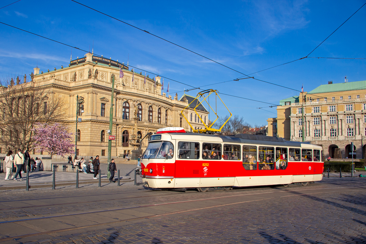 Прага, Tatra T3R.PLF № 8252
