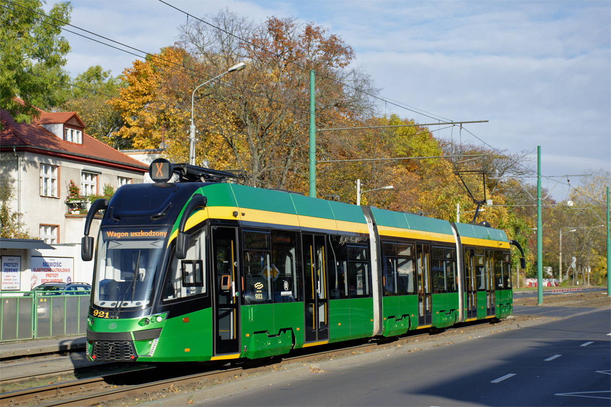 Poznań, Modertrans Moderus Gamma LF 03 AC BD — 921 Poznań, Modertrans Moderus Gamma LF 03 AC BD — 921