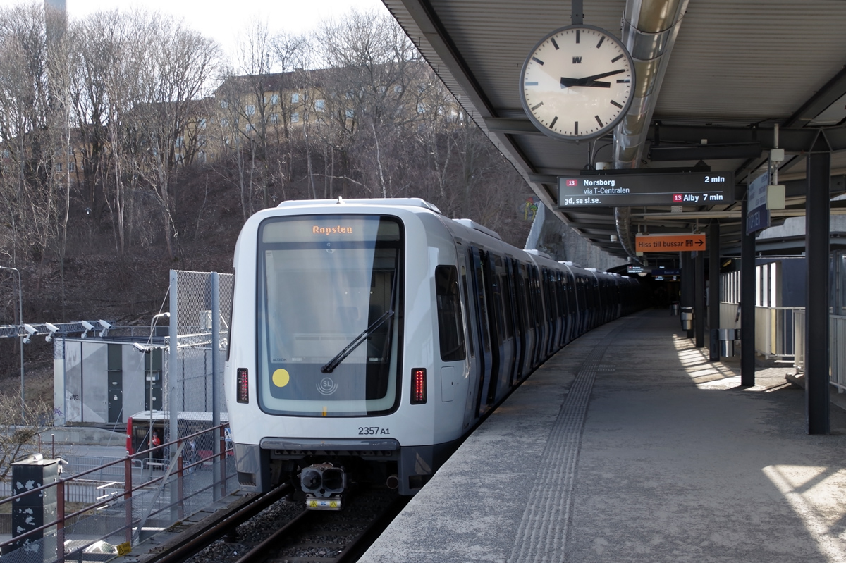 Стокгольм, Bombardier Movia C30 № 2357