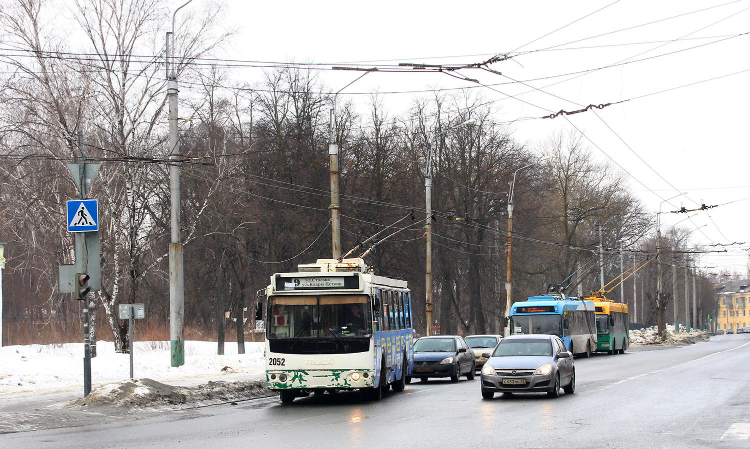 Пенза, ЗиУ-682Г-016.02 № 2052